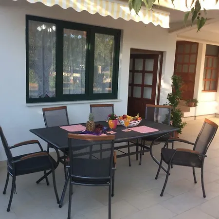 Apartment Karla Snb Lozovac Exterior foto