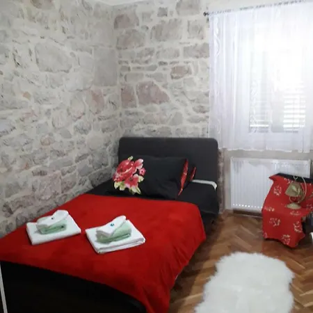 Apartment Karla Snb Lozovac Exterior foto