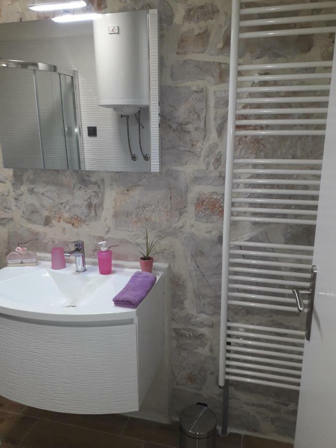 Karla Snb Apartment *
