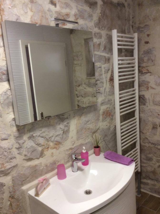 Karla Snb Apartment